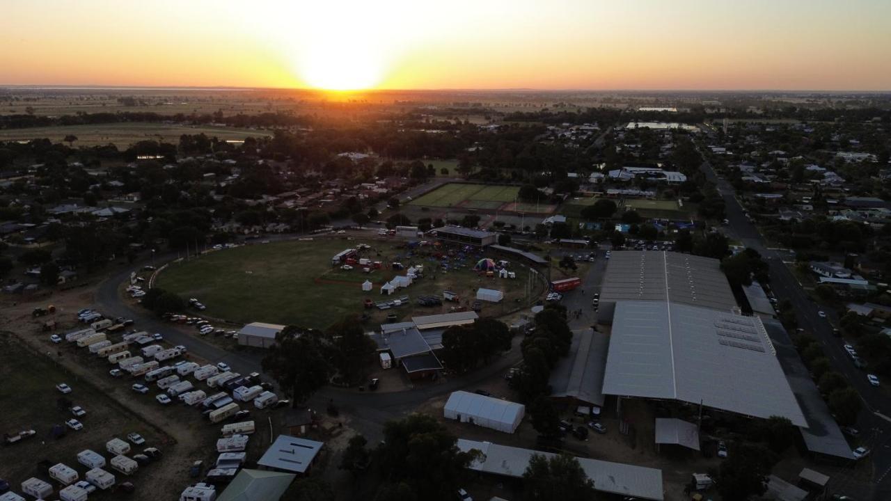 Tatura Country Motel Esterno foto